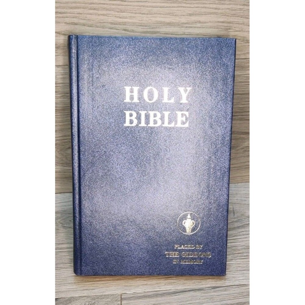 Vintage 1988 Holy Bible NKJV New King James Version Gideons Blue Hardcover